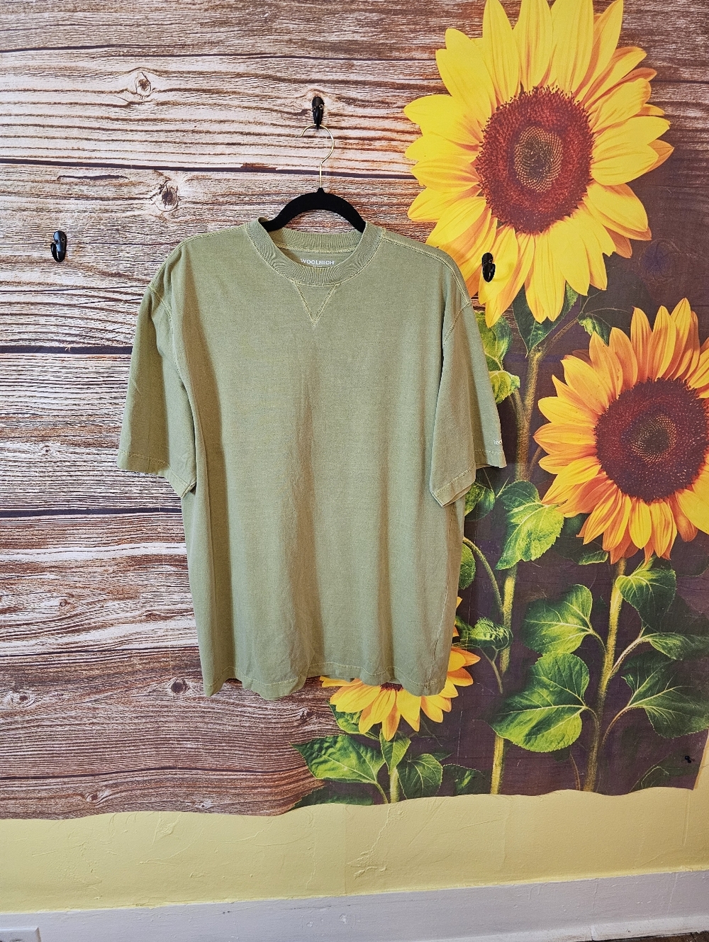 Woolrich Men's Crewneck Tee in Khaki